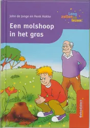 Omslag van Een molshoop in het gras