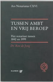 Omslag van Tussen ambt en vrij beroep