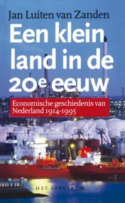 Omslag van Een klein land in de 20e eeuw