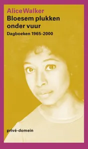 Omslag van Bloesem plukken onder vuur