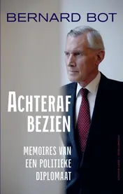 Omslag van Achteraf bezien