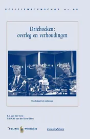Omslag van Driehoeken: overleg en verhoudingen