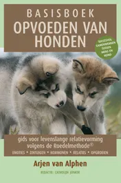 Omslag van Basisboek opvoeden van honden