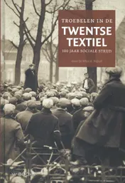 Omslag van Troebelen in Twentse textiel