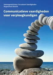 Omslag van Communicatieve vaardigheden voor verpleegkundigen