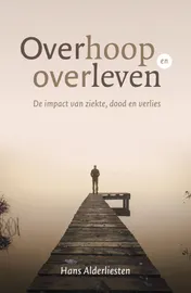 Omslag van Overhoop en overleven