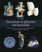 Omslag van Decoreren en glazuren van keramiek
