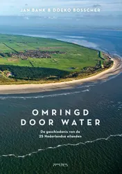 Omslag van Omringd door water
