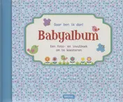 Omslag van Daar ben ik dan babyalbum blauw