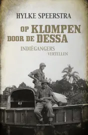 Omslag van Op klompen door de dessa