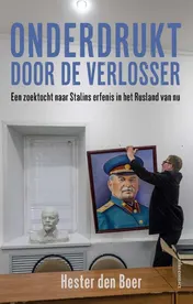 Omslag van Onderdrukt door de verlosser