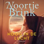 Omslag van Hoog in de lucht
