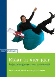 Omslag van Klaar in vier jaar