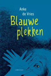 Omslag van Blauwe plekken