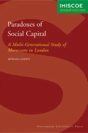 Omslag van Paradoxes of Social Capital