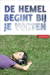 Omslag van De hemel begint bij je voeten