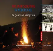 Omslag van 100 Jaar scouting in Nederland