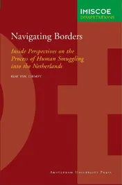 Omslag van Navigating Borders