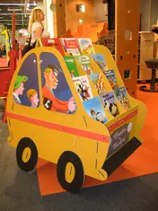 Omslag van De gele taxi houten Gouden Boekjes Display 144 ex