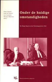 Omslag van ONDER DE HUIDIGE OMSTANDIGHEDEN