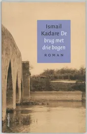 Omslag van De brug met drie bogen