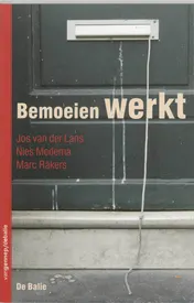 Omslag van Bemoeien werkt