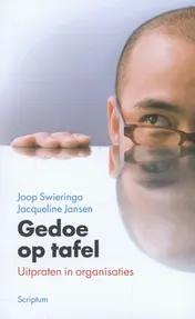 Omslag van Gedoe op tafel