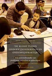 Omslag van De kloof tussen onderwijsonderzoek en onderwijspraktijk