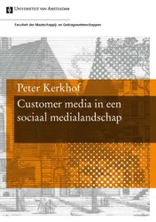 Omslag van Customer media in een sociaal medialandschap