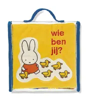 Omslag van nijntje stoffen labelboekje wie ben jij?