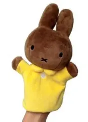 Omslag van nina handpop