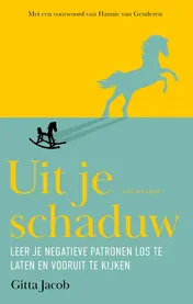 Omslag van Uit je schaduw
