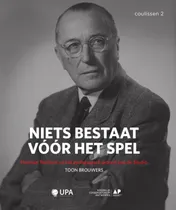 Omslag van Niets bestaat vóór het spel