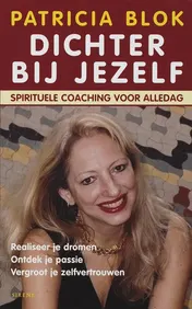 Omslag van Dichter bij jezelf