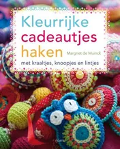 Omslag van Kleurrijke cadeautjes haken