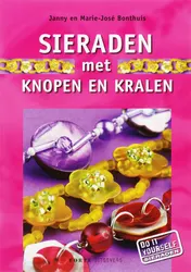 Omslag van Sieraden met knopen en kralen