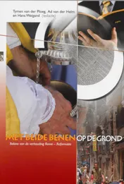 Omslag van Met beide benen op de grond