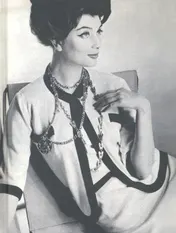 Omslag van Vogue over Coco Chanel