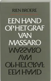 Omslag van Een hand op het graf van Massaro
