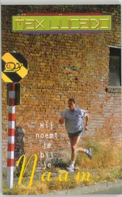 Omslag van Hij noemt je bij je naam