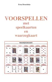 Omslag van Voorspellen met speelkaarten en waarzegkaart