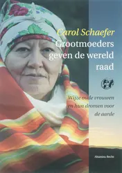 Omslag van Grootmoeders geven de wereld raad