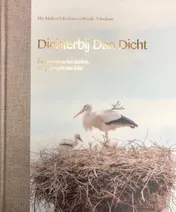 Omslag van Dichterbij Dan Dicht