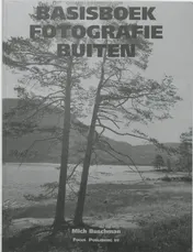 Omslag van Basisboek fotografie buiten