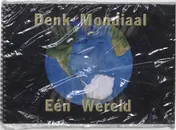 Omslag van Denk mondiaal, een wereld