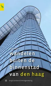 Omslag van Wandelen buiten de binnenstad van Den Haag