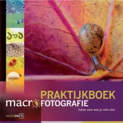 Omslag van Praktijkboek macrofotografie