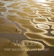 Omslag van Wadden vier seizoenen van boven