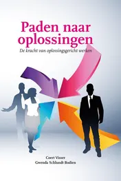 Omslag van Paden naar oplossingen