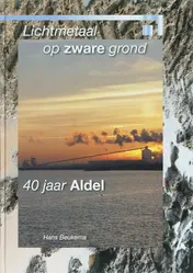 Omslag van Lichtmetaal op zwarte grond